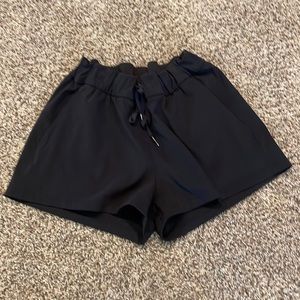 Lululemon shorts size 10 LIKE NEW
